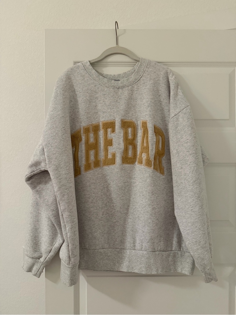 The Bar Gray Crewneck with Gold Appliqué